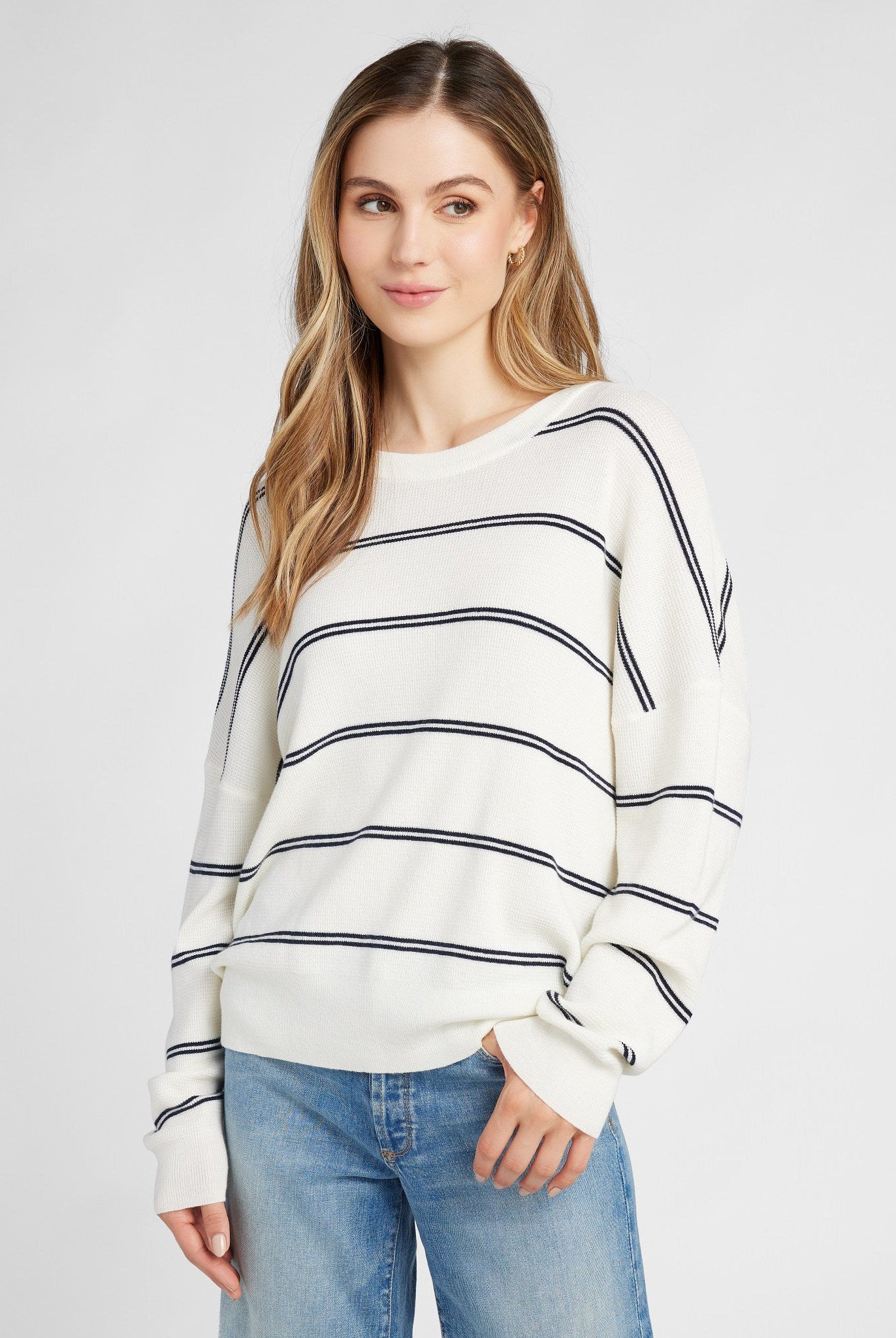 Ivory/Navy $|& SEAS Crew Neck Stripe Long Sleeve - SOF Front