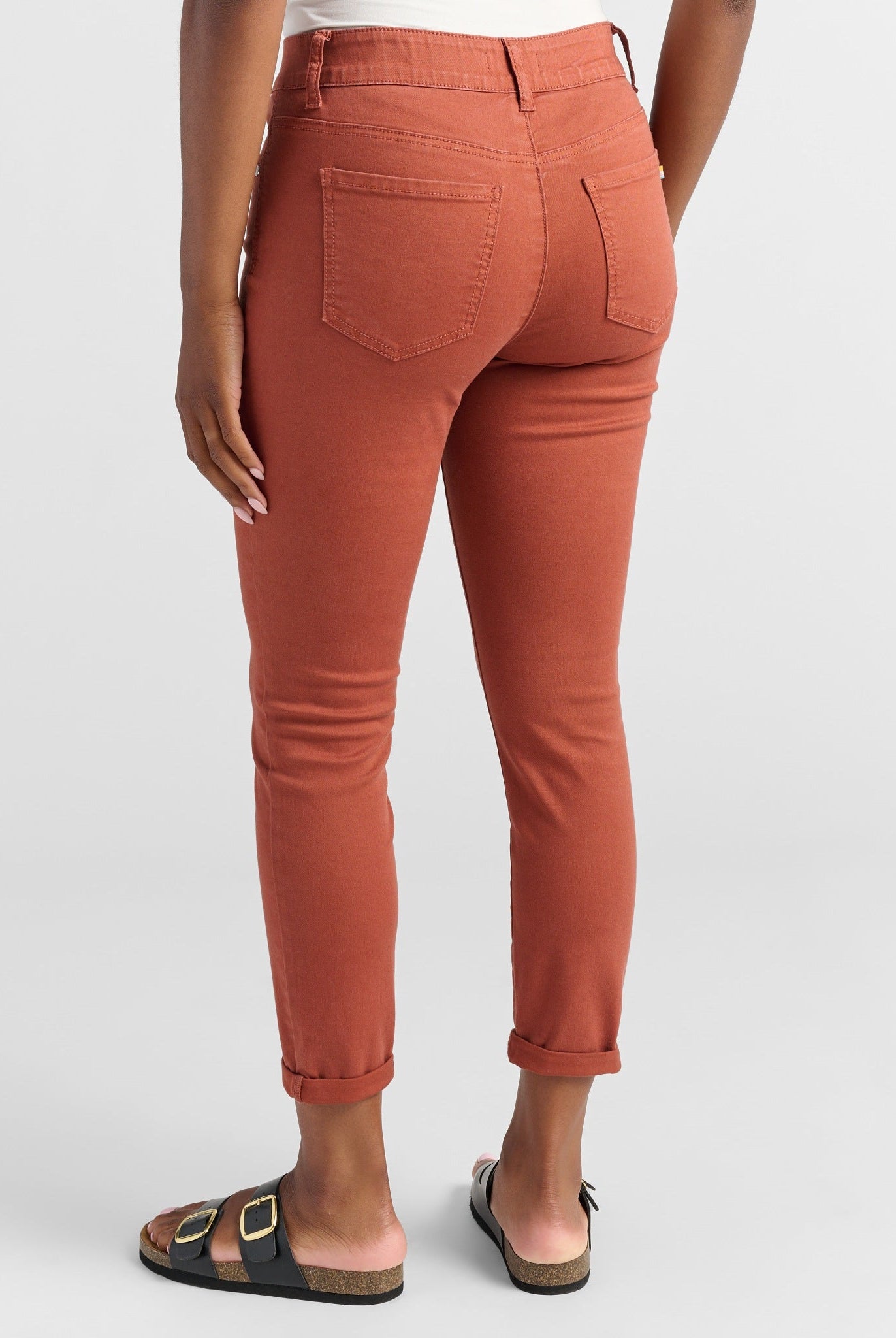 Maple Syrup $|& SEAS Cyndi Cuffed Ankle Skinny Jeans - SOF Back