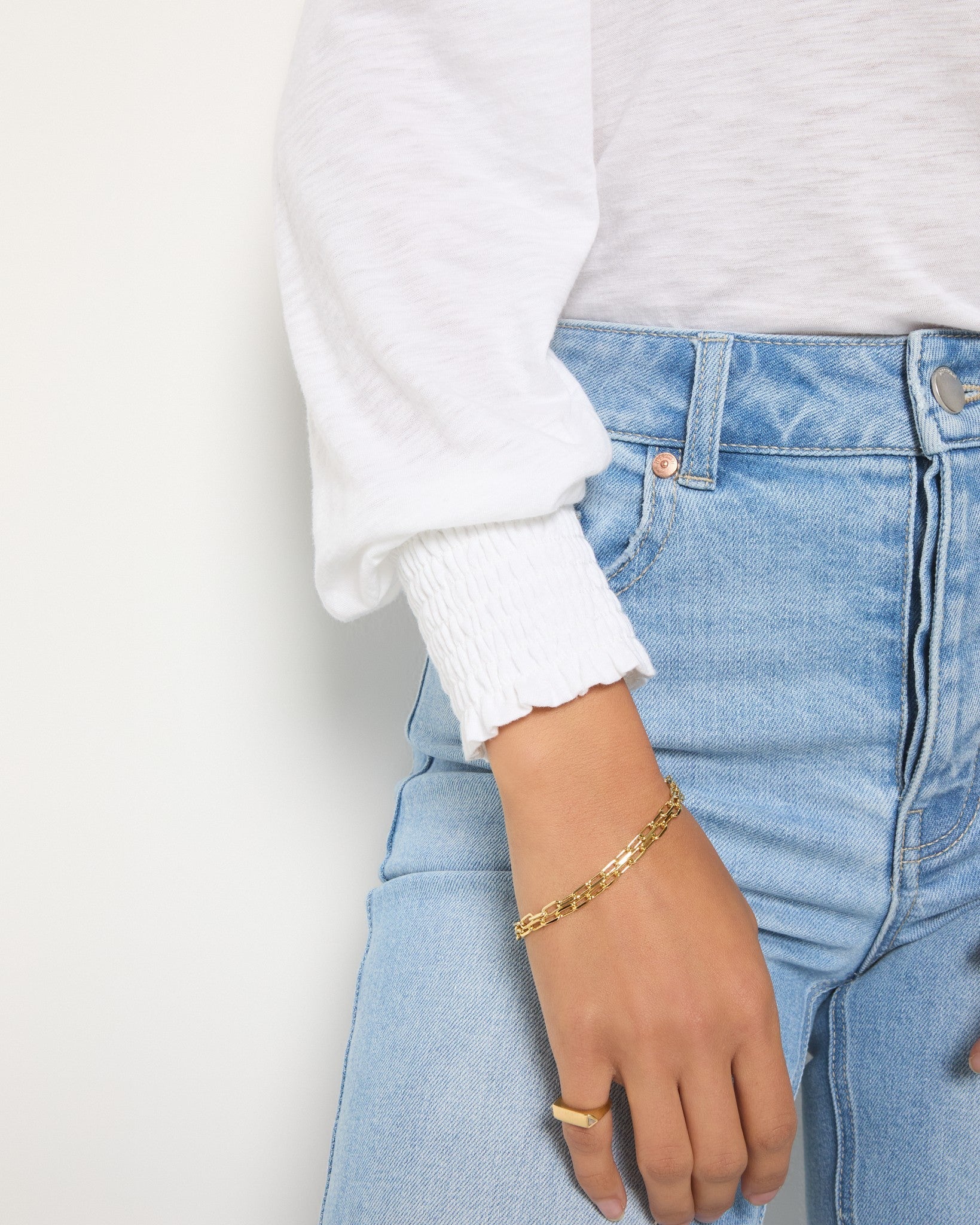 White $|& SEAS Sandbar Puff Sleeve Top - VOF Front