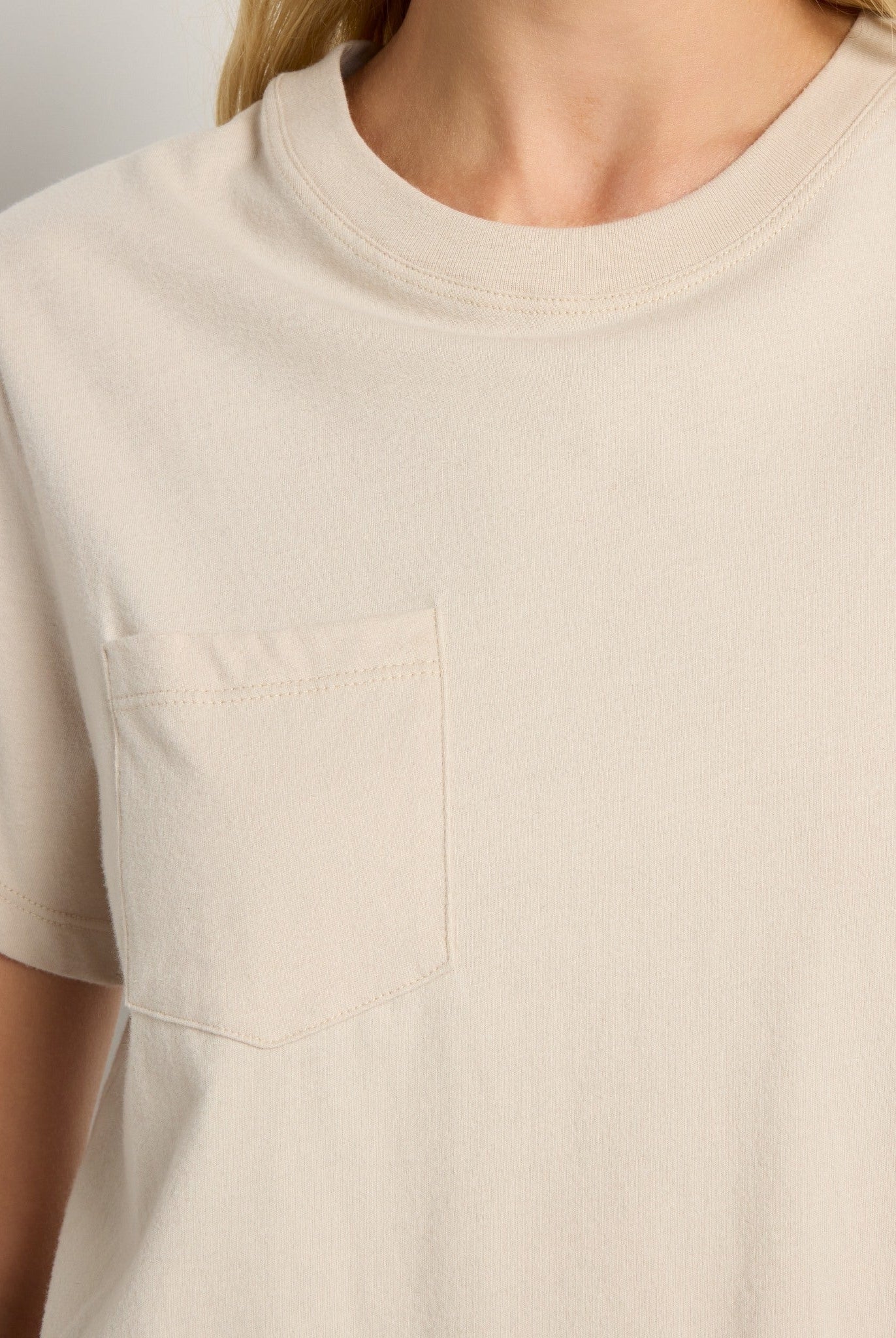 Birch $|& SEAS Luna Pocket Tee - SOF Full Front