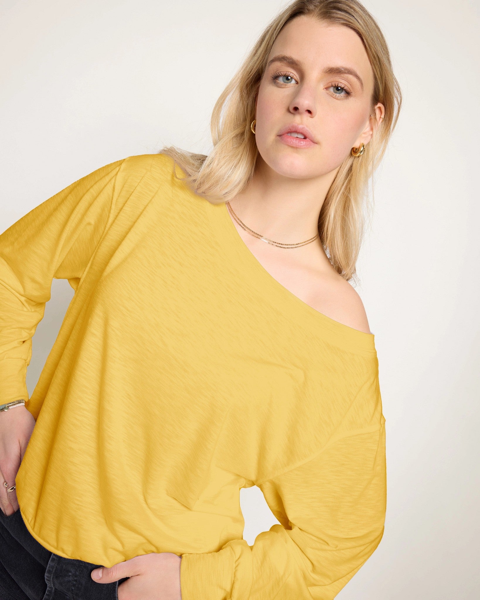 Golden $|& SEAS Brooksville Slub Off The Shoulder Top - SOF Full Front