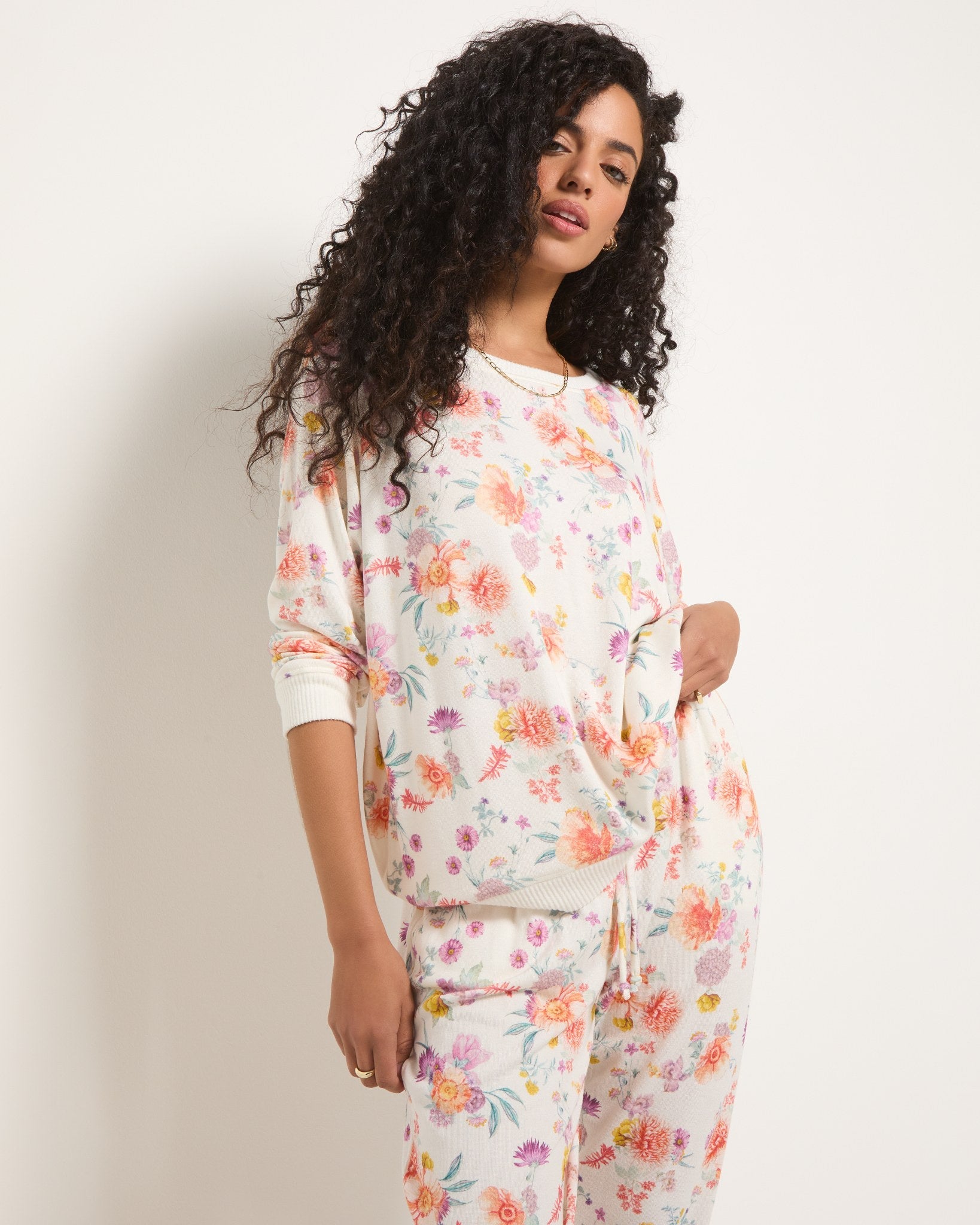 Cream Floral $|& SEAS Floral Hacci Crew - SOF Front