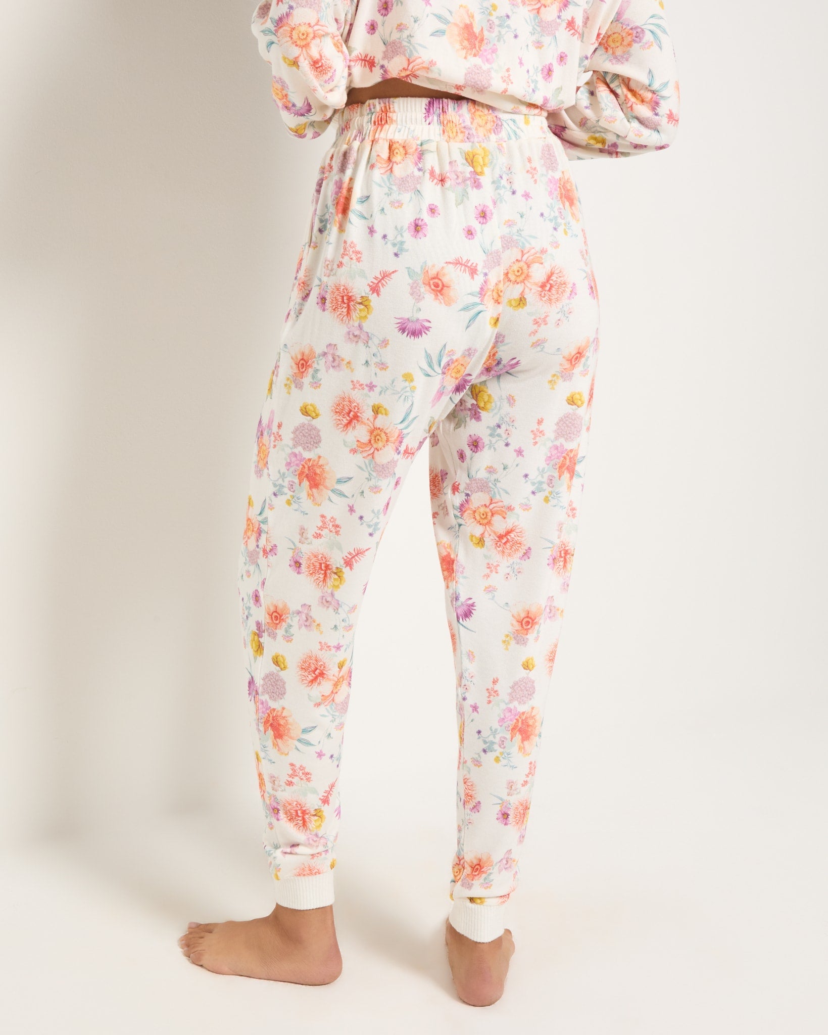 Cream Floral $|& SEAS Floral Hacci Jogger - SOF Back