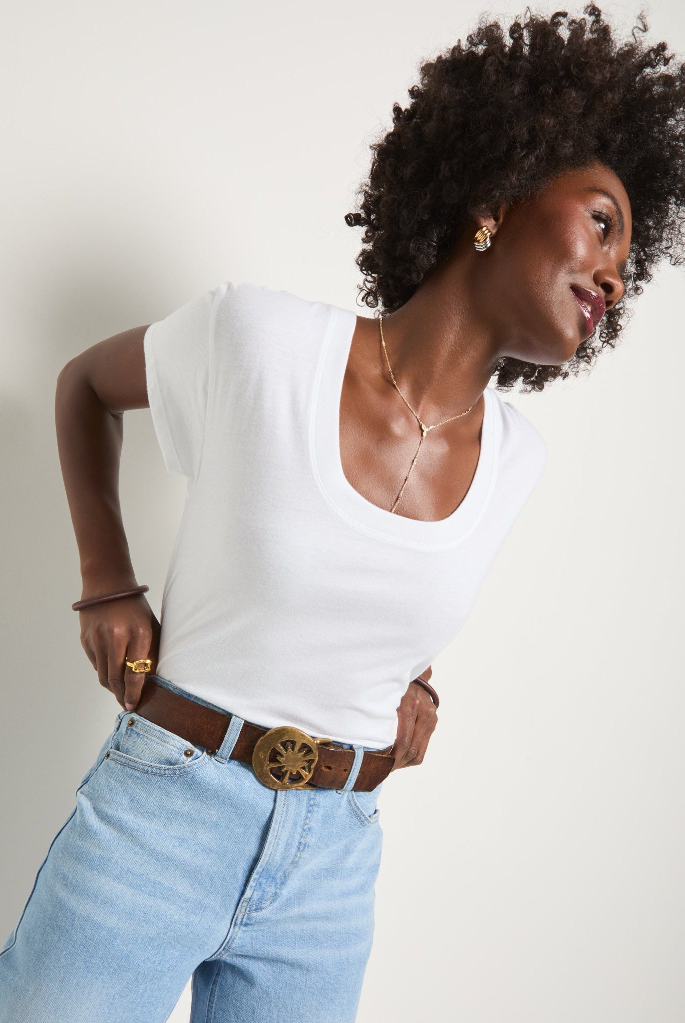 White $|& SEAS Beachside Scoop Neck Tee - SOF Full Front