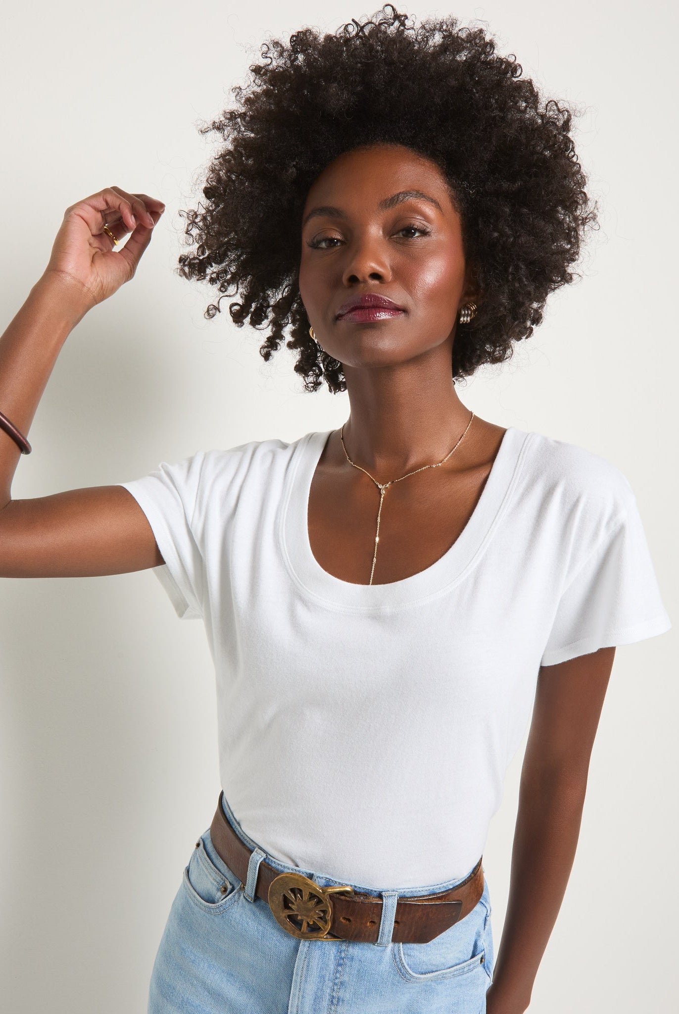 White $|& SEAS Beachside Scoop Neck Tee - SOF Front