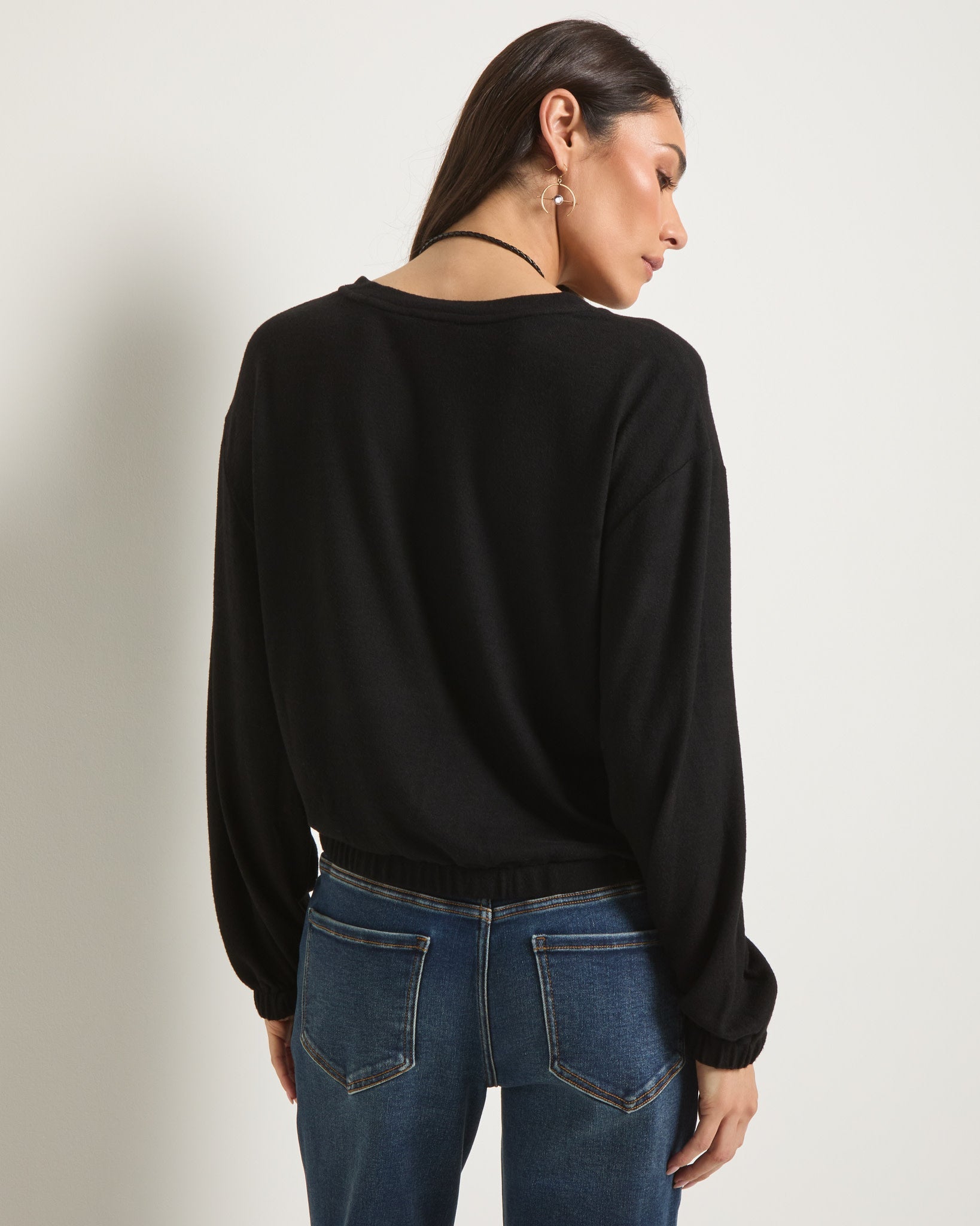 Black $|& SEAS Waverly V-Neck Top - SOF Back