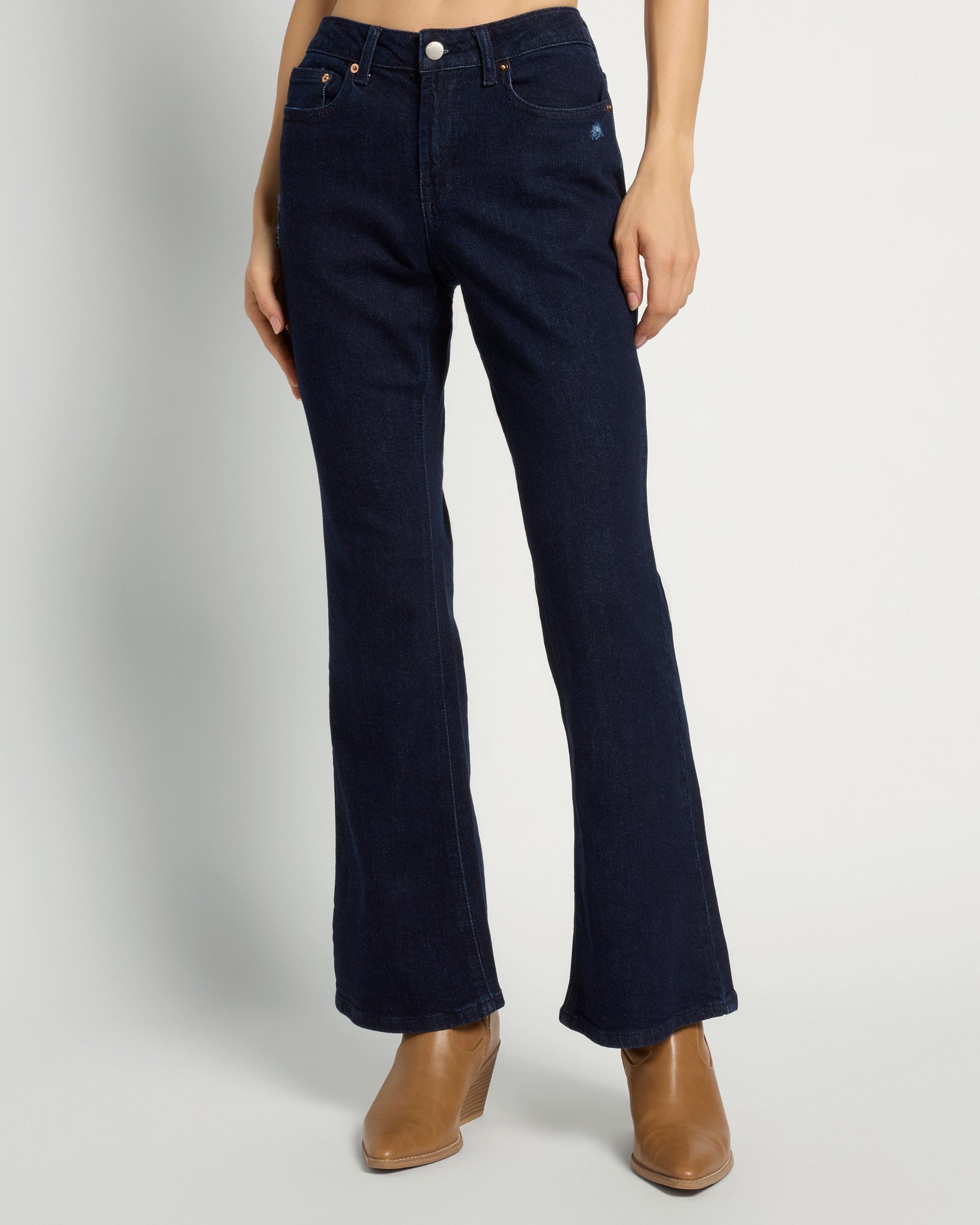 Low Tide $|& SEAS Skyline Bootcut Jean - SOF Front