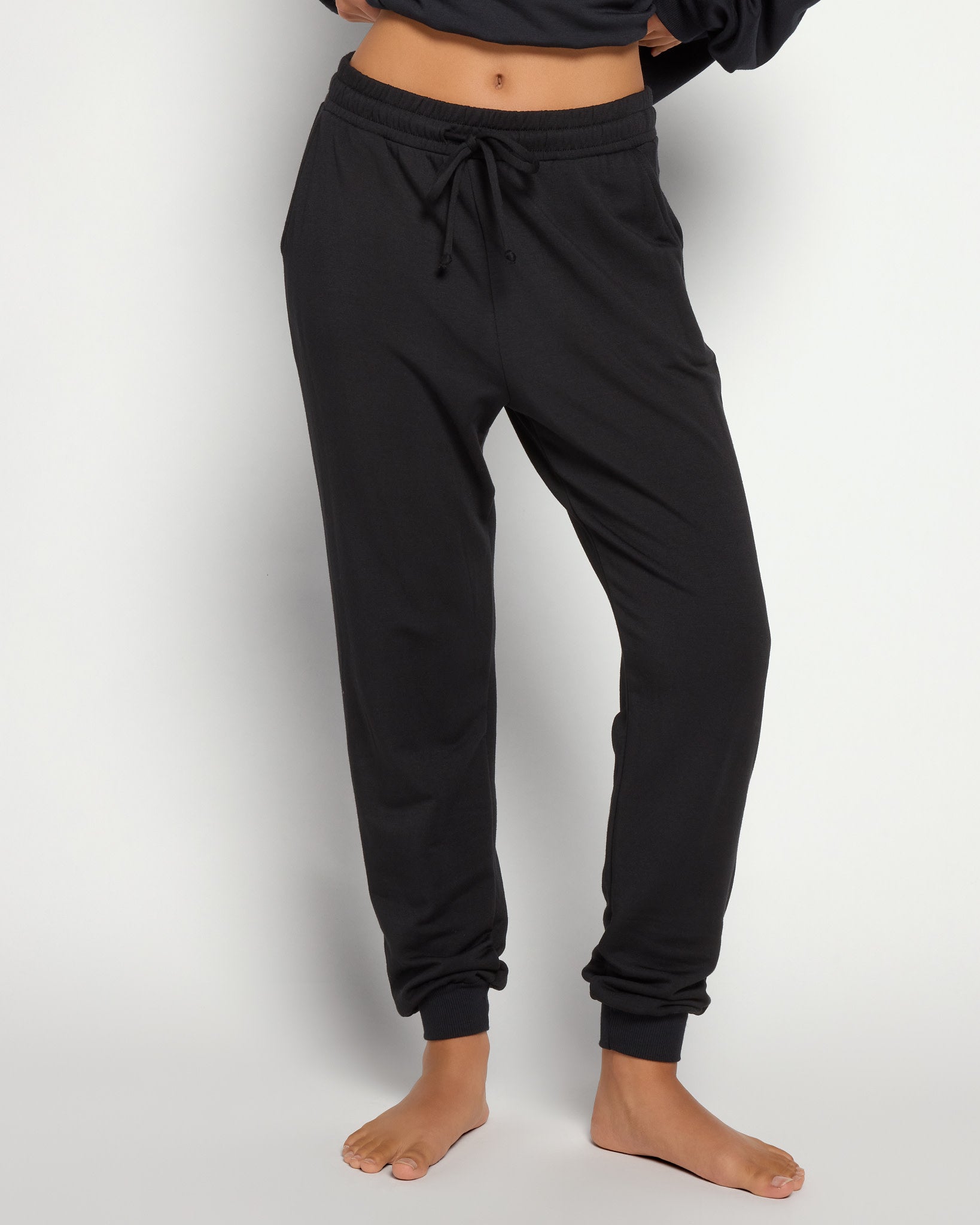 Black $|& SEAS Over the Clouds Jogger - SOF Front