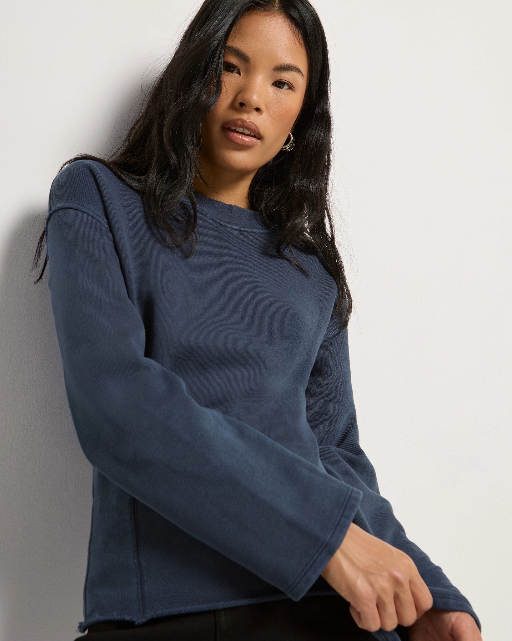 Mariner Midnight $|& SEAS Blaze Fitted Sweatshirt - SOF Full Front