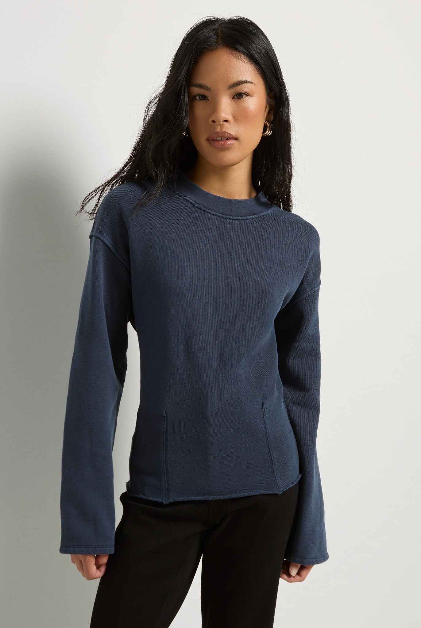 Mariner Midnight $|& SEAS Blaze Fitted Sweatshirt - SOF Front