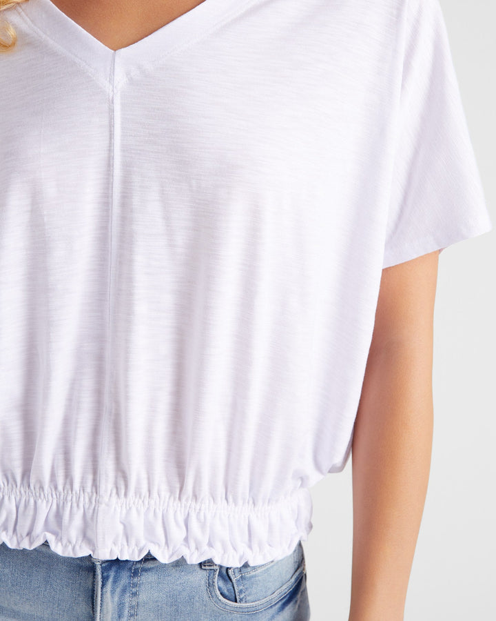 White $|& 78&SUNNY Gathered Waist Slub V-Neck Tee - SOF Detail