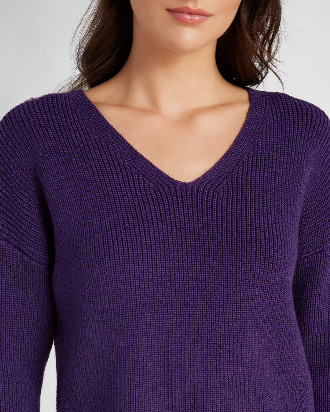 Plum $|& 78&SUNNY Coastal V-Neck Pullover Sweater - SOF Detail