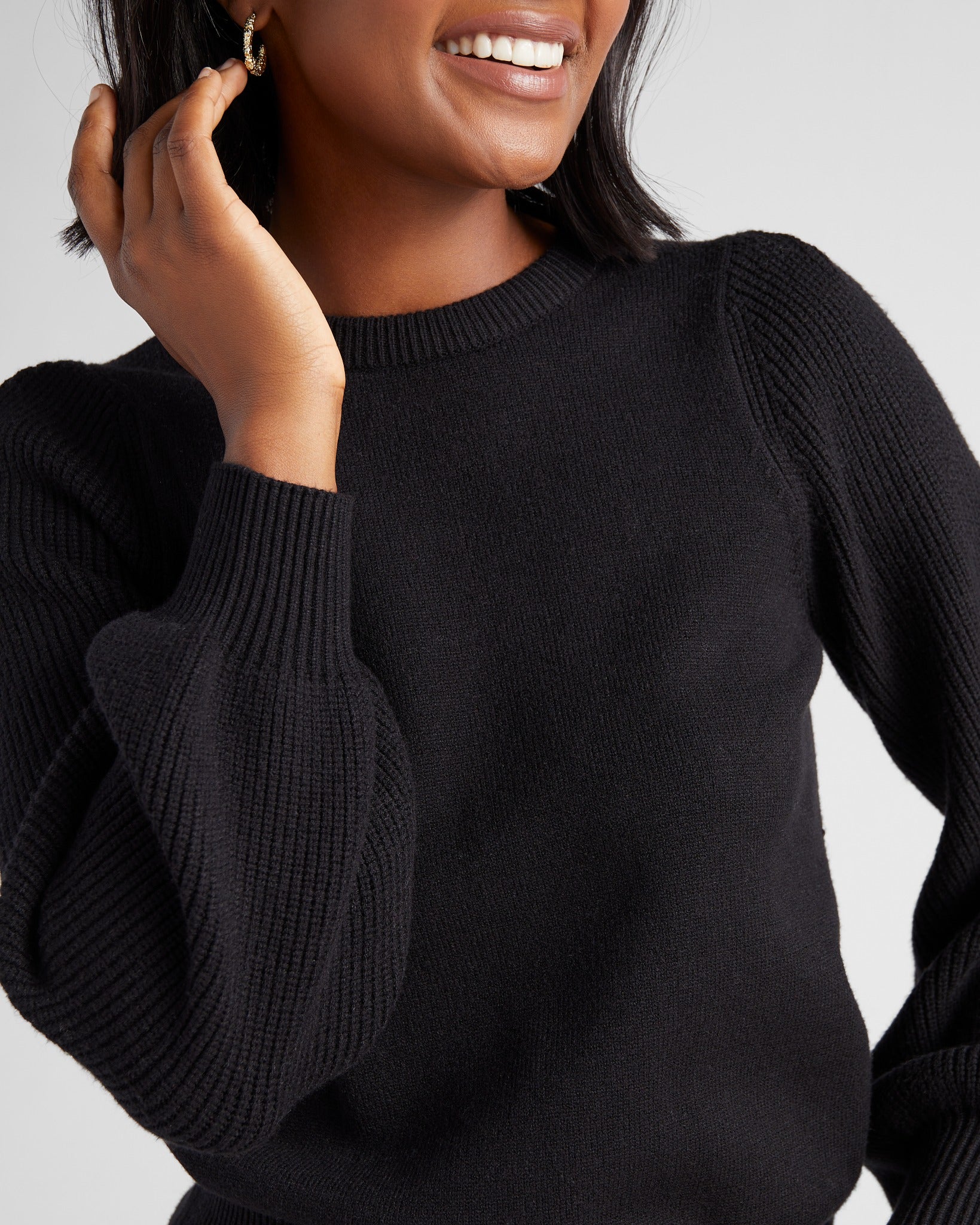 Black $|& SEAS Pacific Puff Shoulder Crew Neck Sweater - SOF Detail