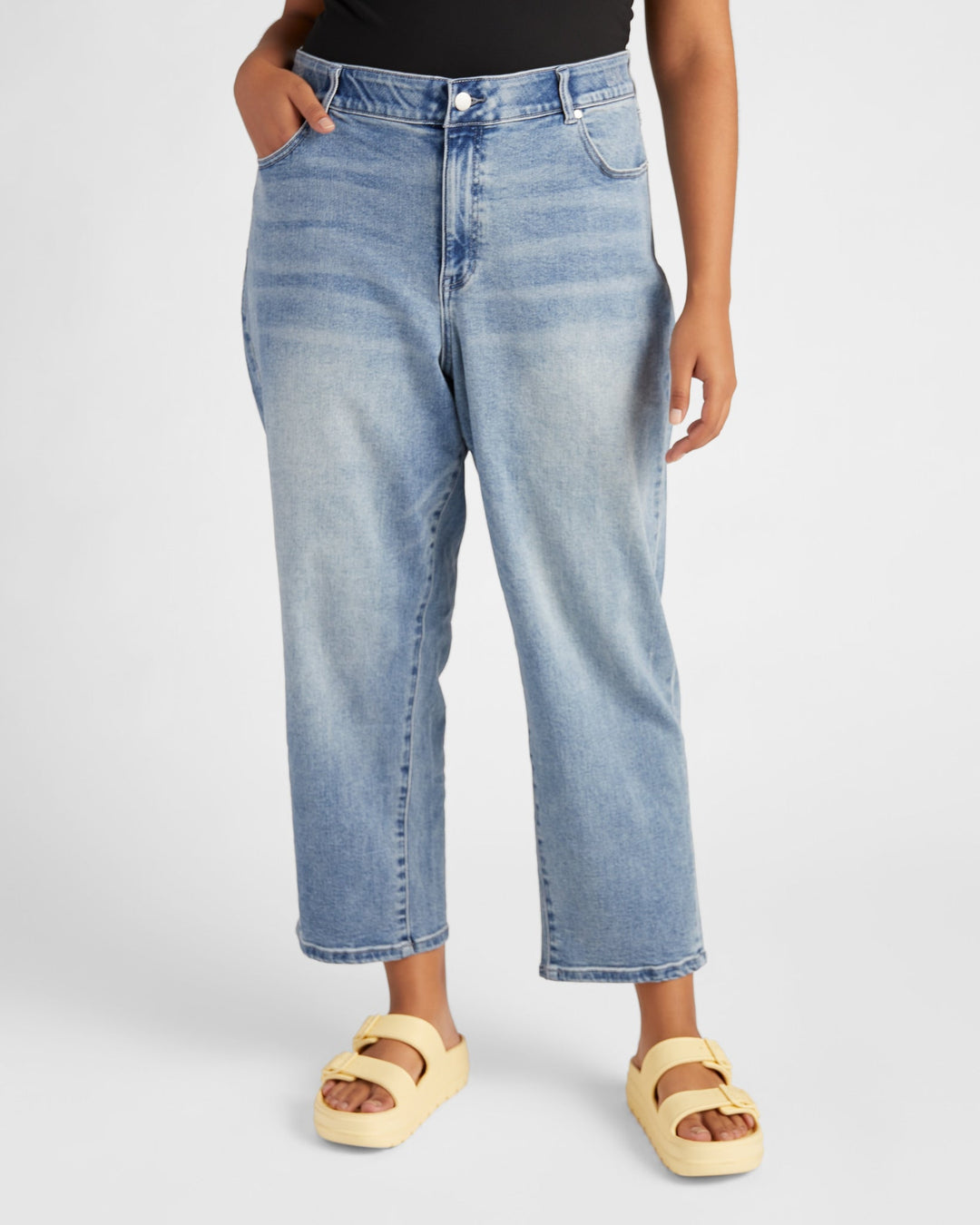 Medium Wash Blue $|& 78&SUNNY Kera Baggy Straight Jeans - SOF Front