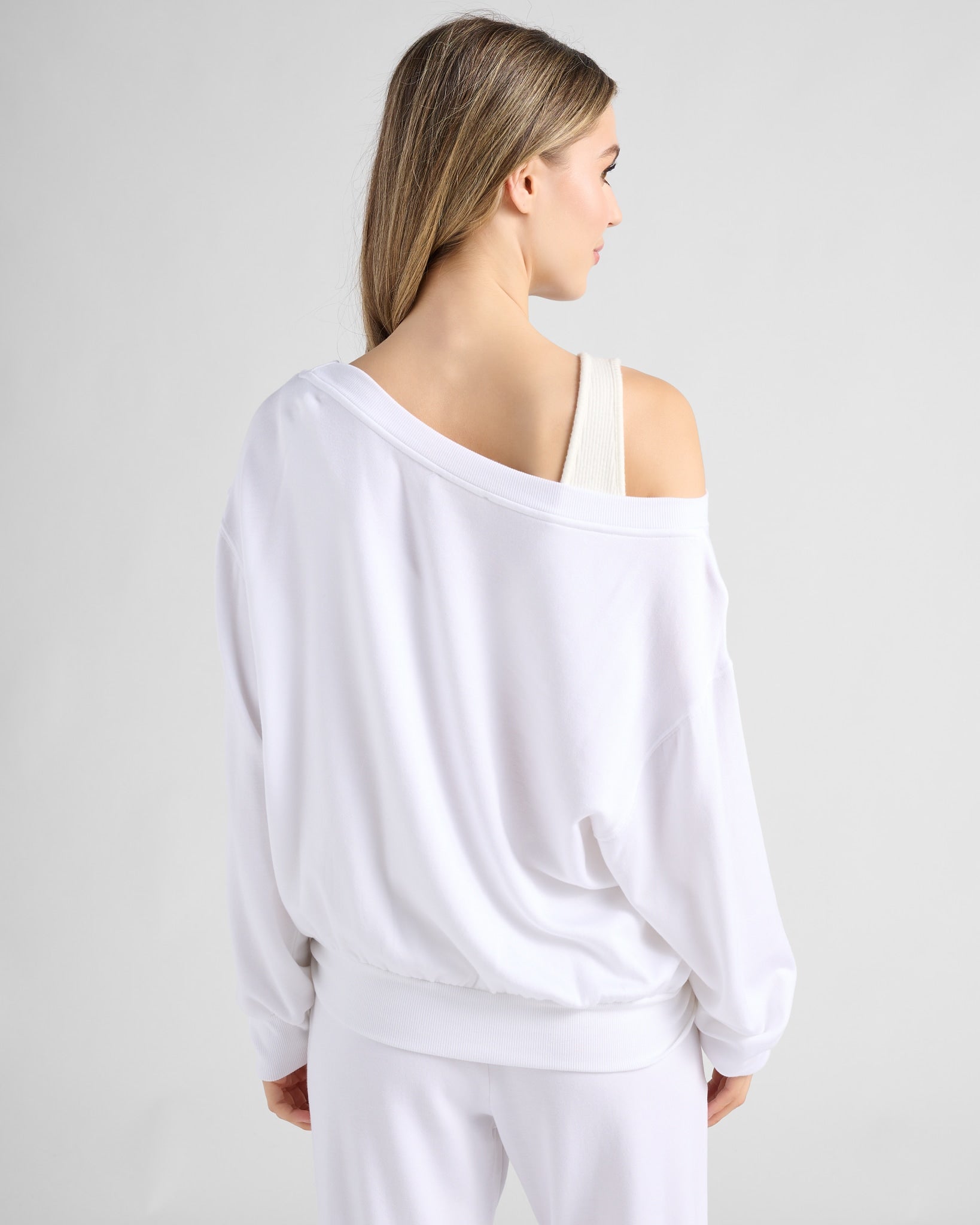 White $|& SEAS Over the Clouds One Shoulder Top - SOF Back