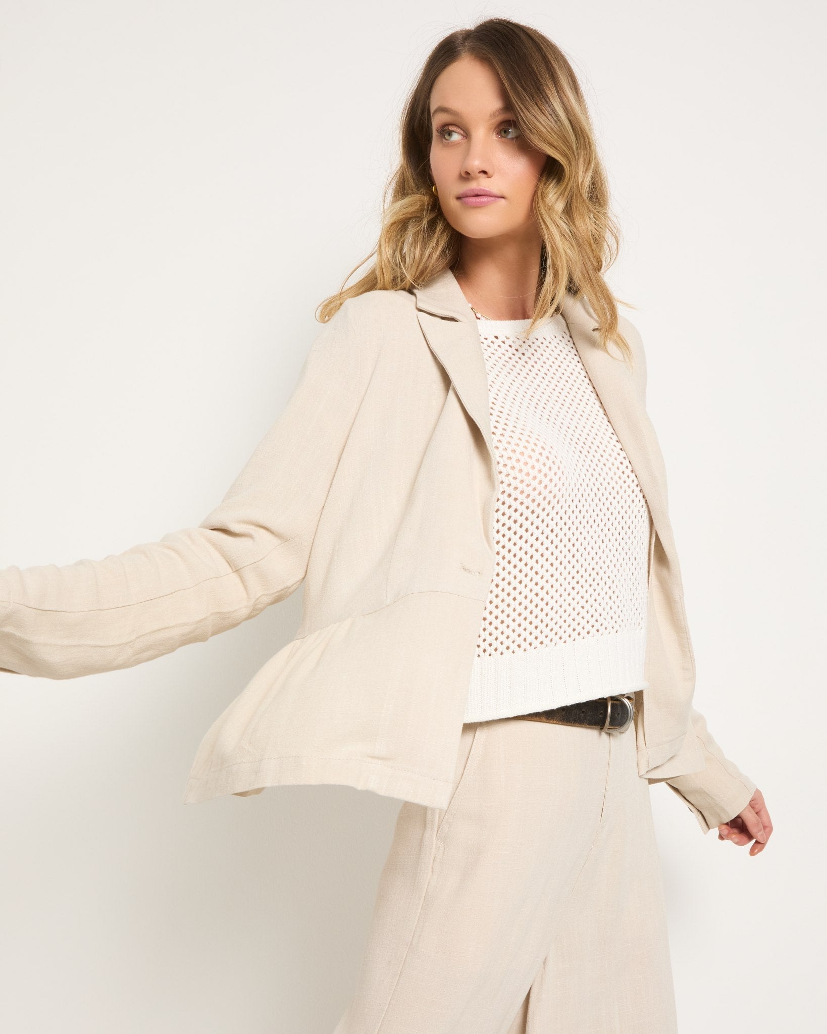 Birch Beige $|& SEAS Cove Linen Peplum Blazer - VOF Side