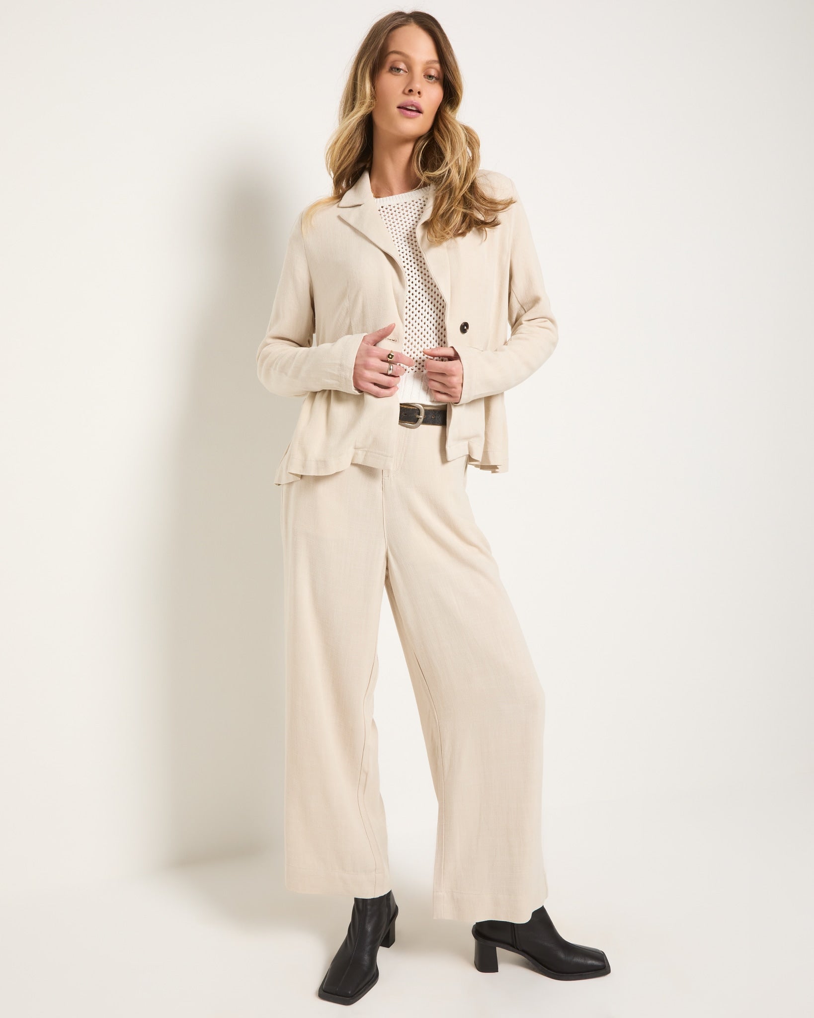 Birch Beige $|& SEAS Cove Linen Peplum Blazer - UGC On Fig