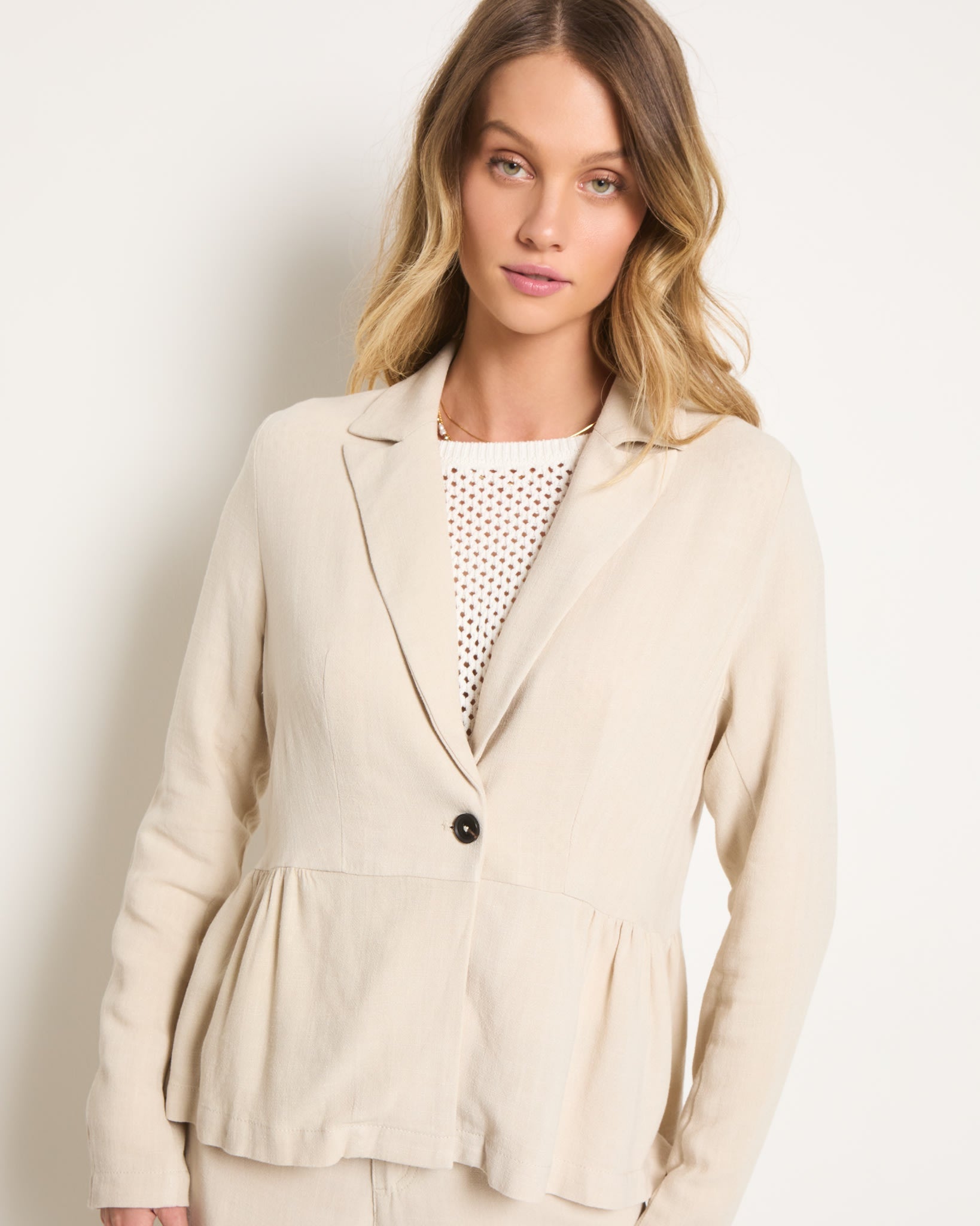 Birch Beige $|& SEAS Cove Linen Peplum Blazer - SOF Front